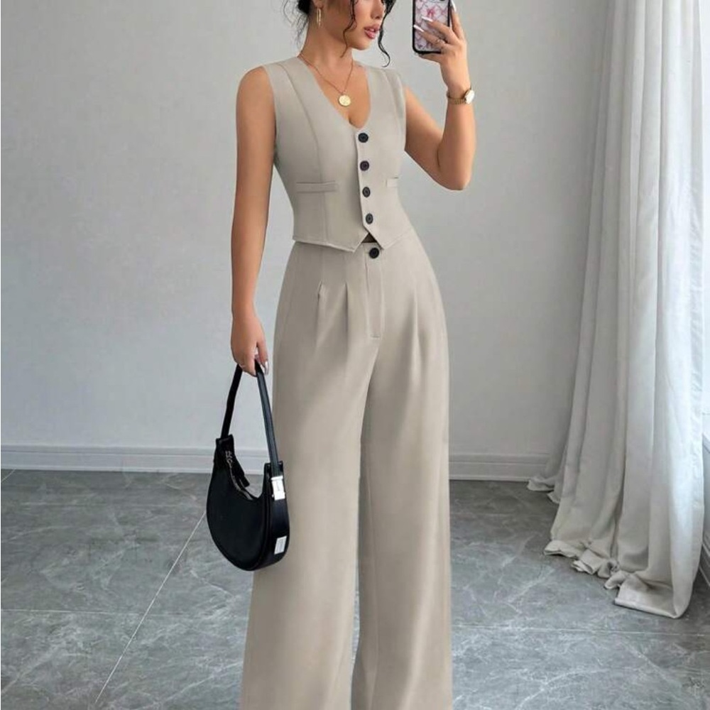 SHEIN Elegant Beige Sleeveless Jumpsuit